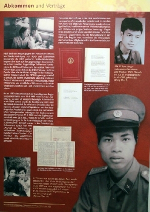 3 Boi Hoi Nhin Lai Nhung Buc Anh Chup Cong Nhan Viet Tai Duc Thap Nien 1980