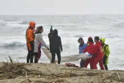 Chìm thuyền ngoài khơi Italy, ít nhất 43 người chết