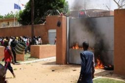 Phe đảo chính Niger tố Pháp tính can thiệp quân sự, Pháp bác bỏ