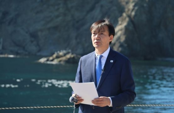 Nhật tức giận vì chính trị gia Hàn Quốc tới thăm đảo tranh chấp