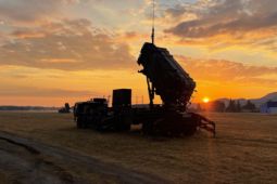 Lính Ukraine có thể tới Mỹ học cách vận hành tên lửa Patriot