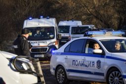 Bulgaria phát hiện 18 người di cư chết ngạt