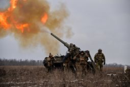 EU vận động cùng mua vũ khí cho Ukraine