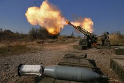 Ukraine phản kích, phá hủy một khẩu đội pháo binh Nga tại chảo lửa Vuhledar