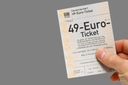 Đức bán vé giao thông giá hơn 49€/tháng đi khắp cả nước