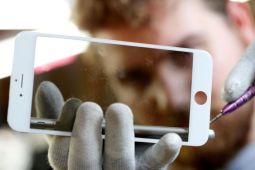 Pháp lệnh ngừng bán iPhone 12 do bức xạ quá ngưỡng cho phép