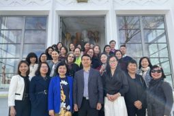 Tổng Lãnh sự quán Việt Nam tại Frankfurt am Main tổ chức Hội thảo ''Phương...
